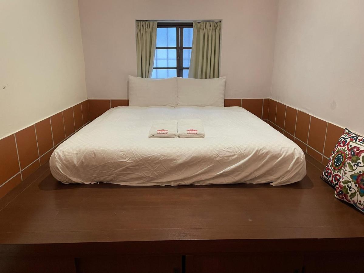 左營蓮潭郭家百年古厝 Hotel Kaohsiung Buitenkant foto