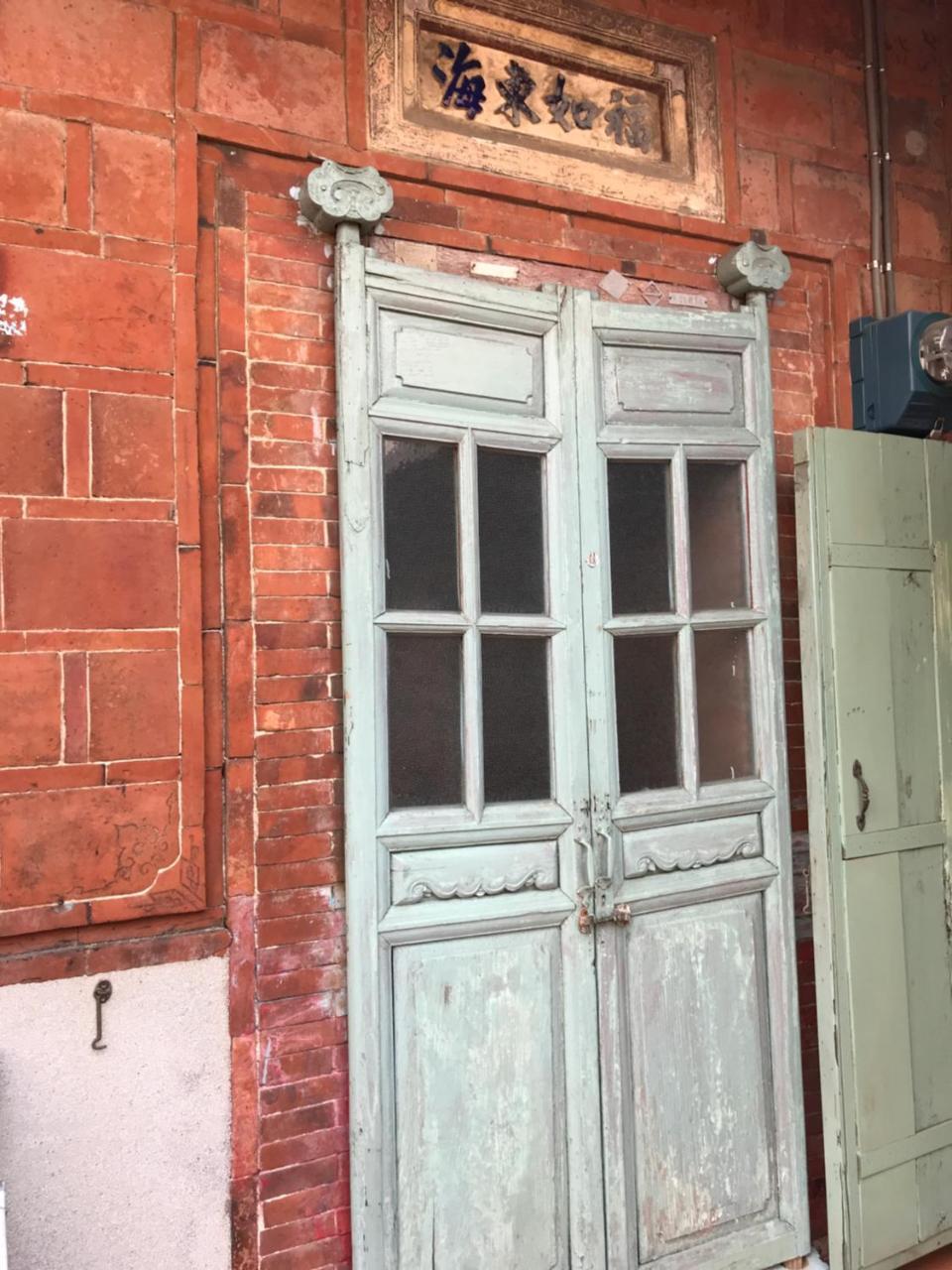 左營蓮潭郭家百年古厝 Hotel Kaohsiung Buitenkant foto